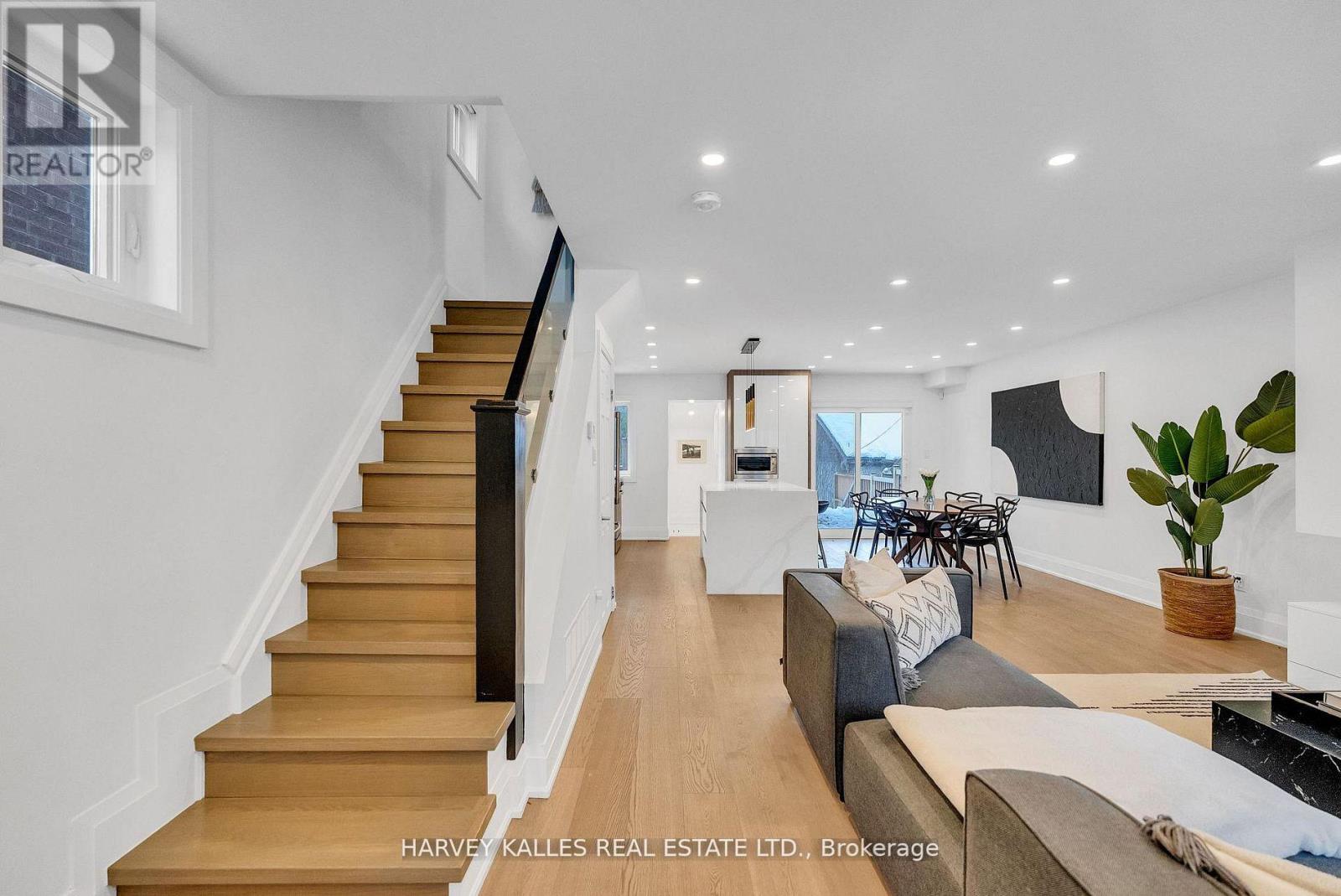 629 Duplex Avenue, Toronto, Ontario  M4R 1W1 - Photo 7 - C12867060