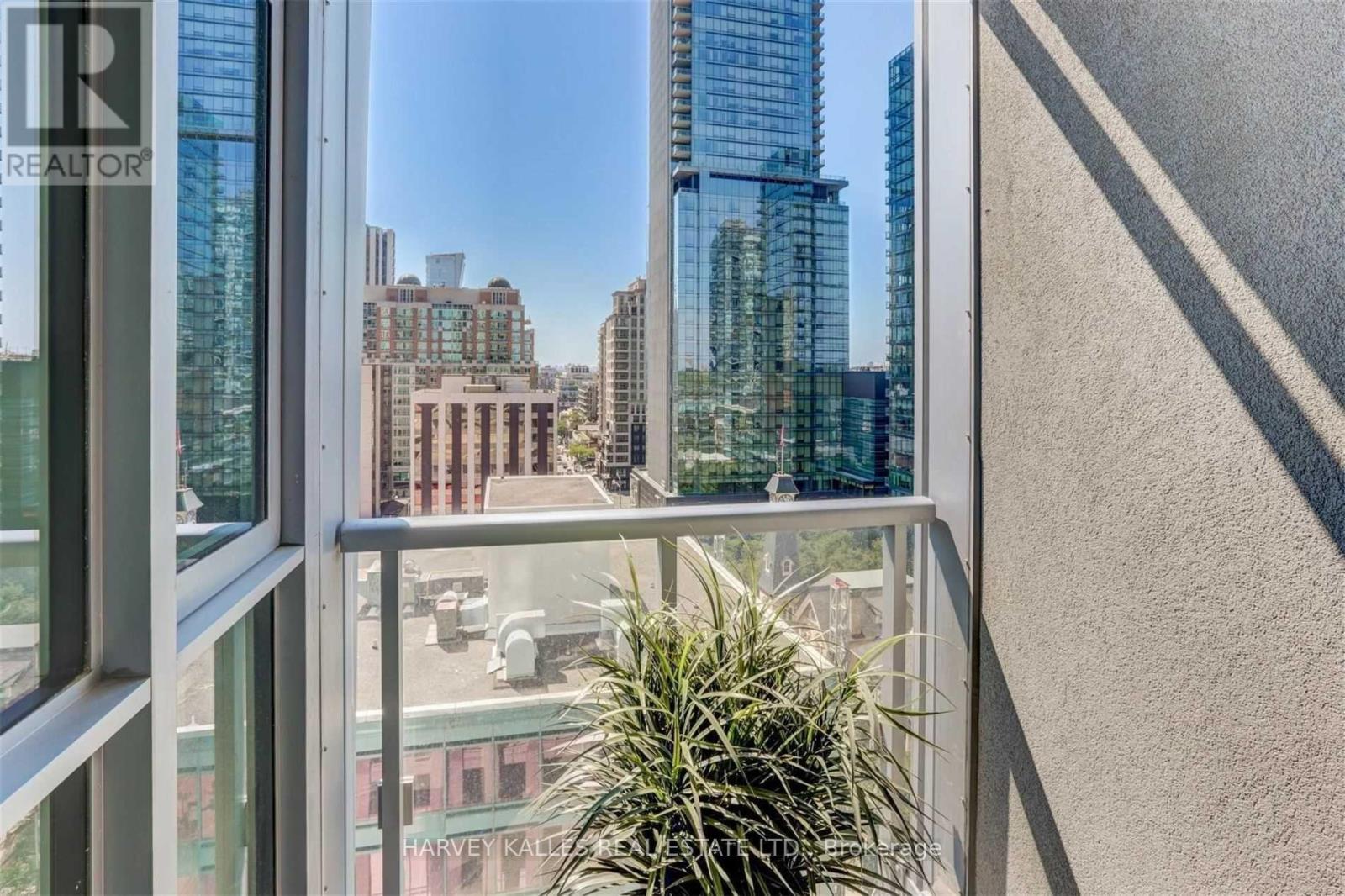 4905 - 1 Yorkville Avenue, Toronto, Ontario  M4W 1L1 - Photo 32 - C12867574