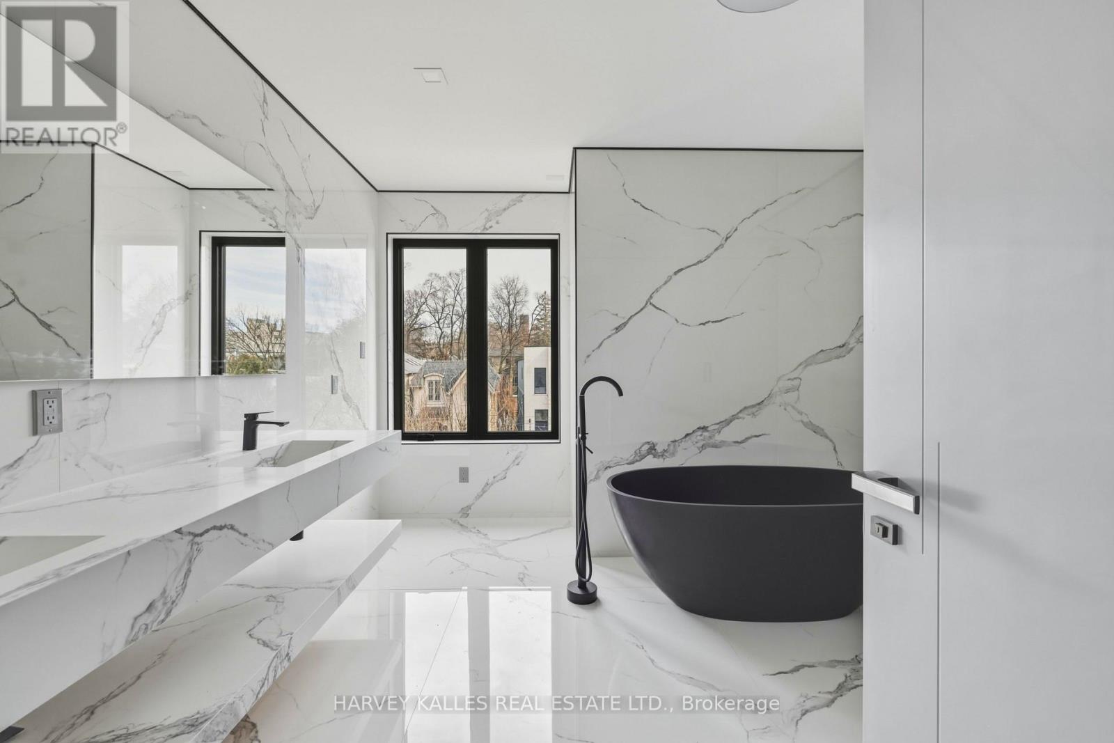 1002 Spadina Road, Toronto, Ontario  M5N 2M6 - Photo 15 - C12867700