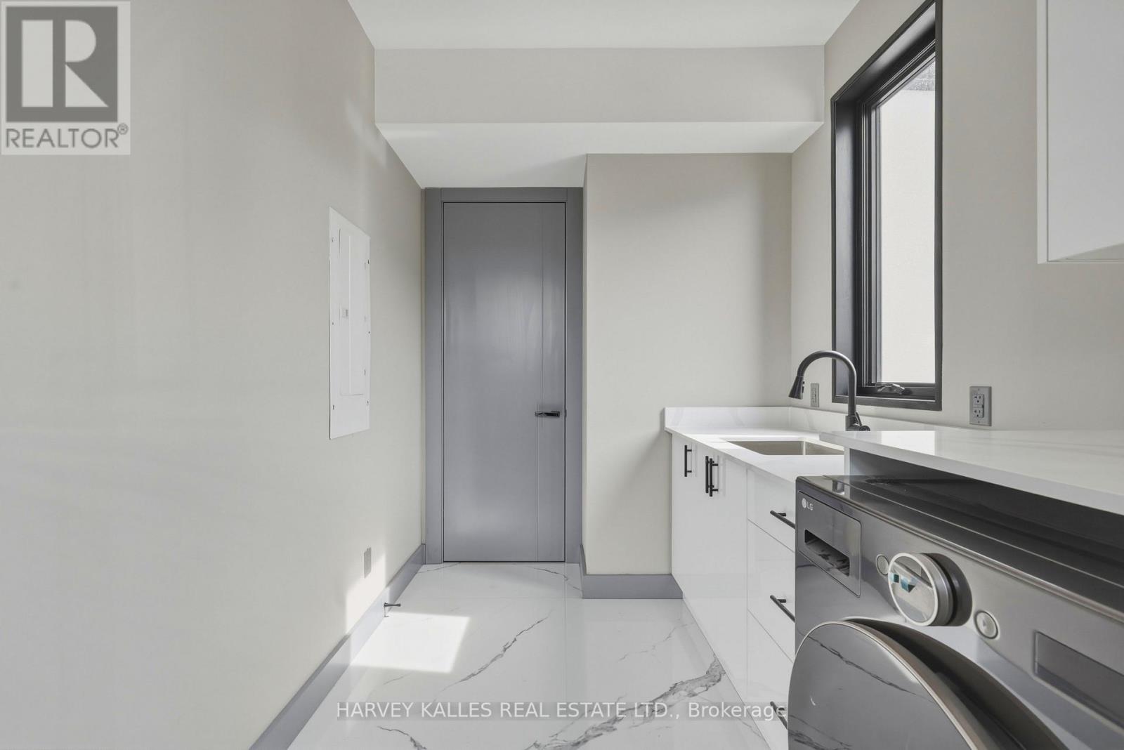 1002 Spadina Road, Toronto, Ontario  M5N 2M6 - Photo 29 - C12867700