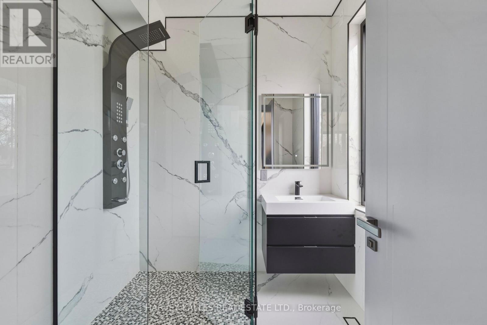 1002 Spadina Road, Toronto, Ontario  M5N 2M6 - Photo 32 - C12867700