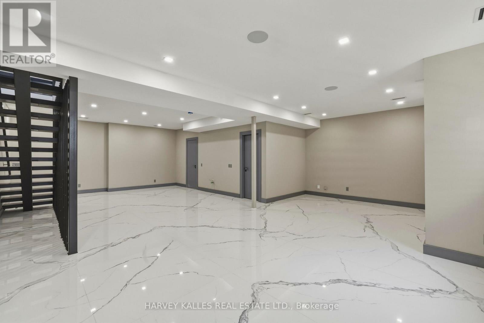 1002 Spadina Road, Toronto, Ontario  M5N 2M6 - Photo 36 - C12867700