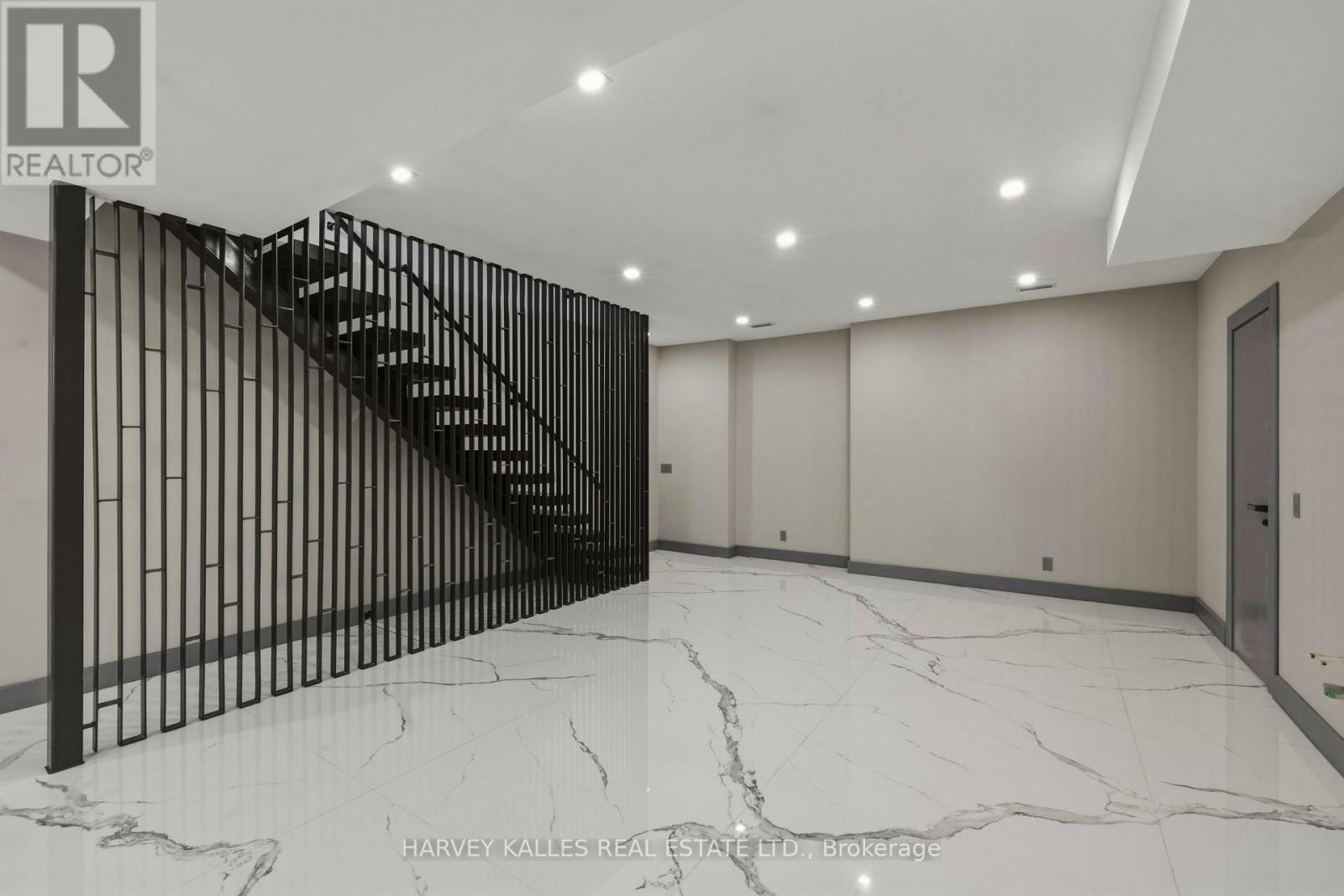 1002 Spadina Road, Toronto, Ontario  M5N 2M6 - Photo 39 - C12867700