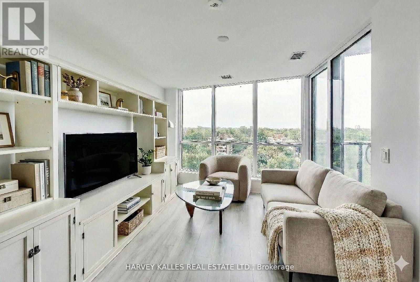 515 - 585 BLOOR STREET E, Toronto, Ontario