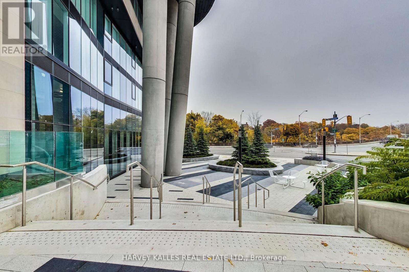 515 - 585 Bloor Street E, Toronto, Ontario  M4W 0B3 - Photo 22 - C12868150