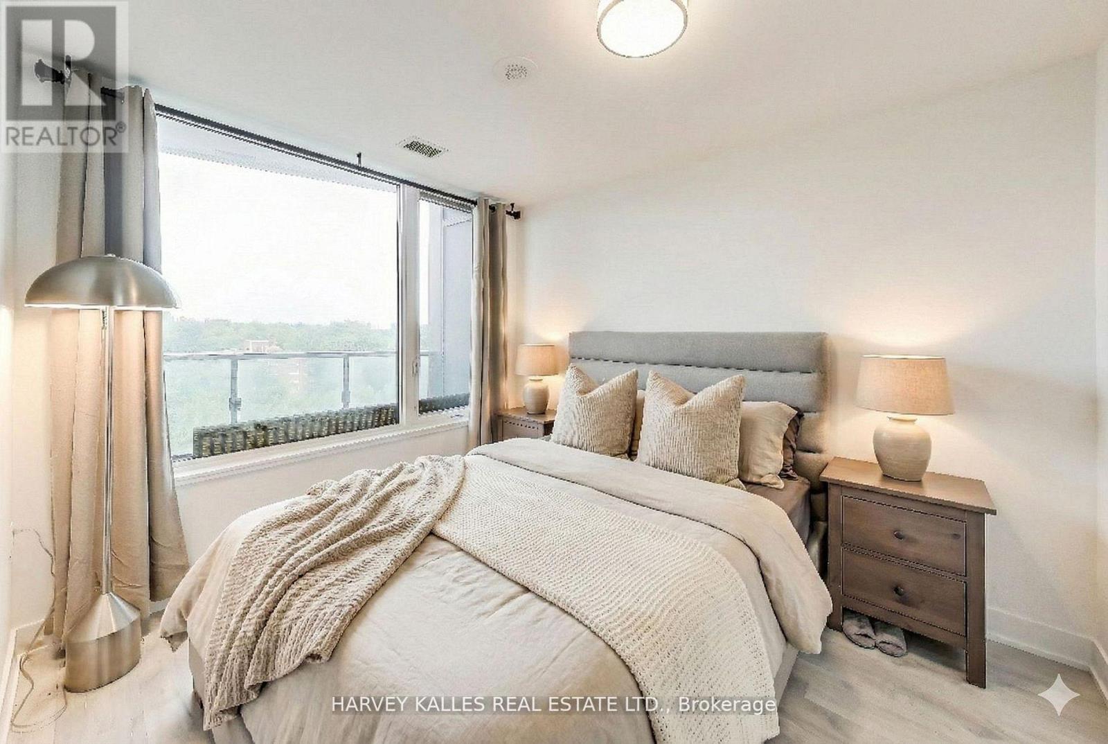 515 - 585 Bloor Street E, Toronto, Ontario  M4W 0B3 - Photo 5 - C12868150