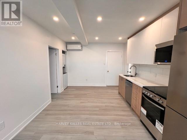 2 - 1982 Eglinton Avenue W, Toronto, Ontario  M6E 2J9 - Photo 5 - W12868304