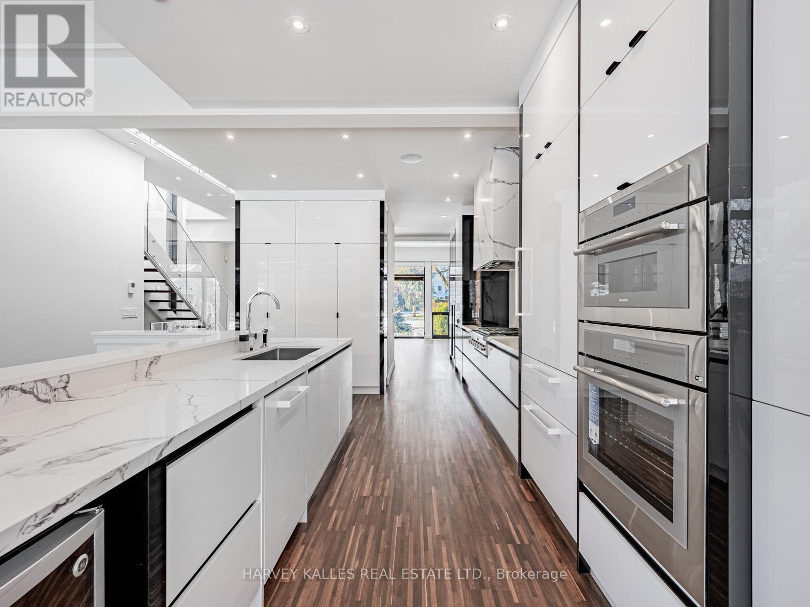 5 Braemar Avenue, Toronto, Ontario  M5P 2L1 - Photo 14 - C12871332