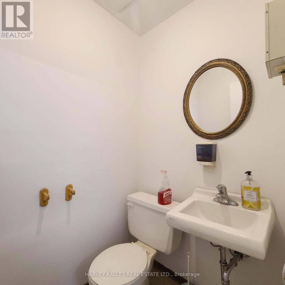 3829 Lake Shore Boulevard W, Toronto, Ontario M8W 1R3 - Photo 17 - W12871342
