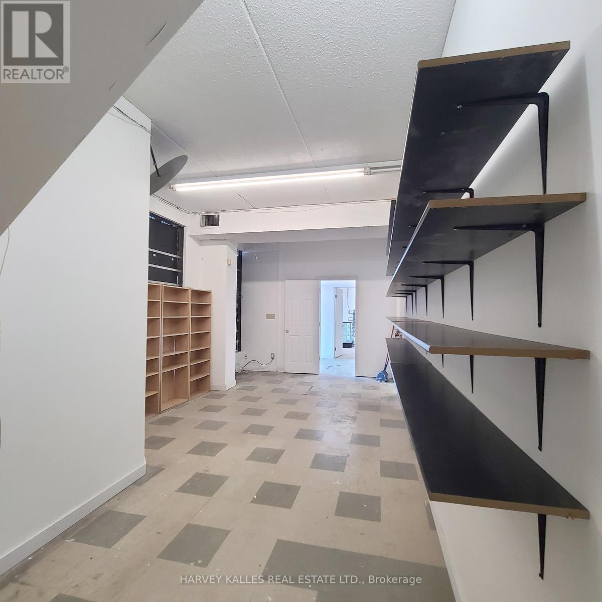 3829 Lake Shore Boulevard W, Toronto, Ontario M8W 1R3 - Photo 5 - W12871342