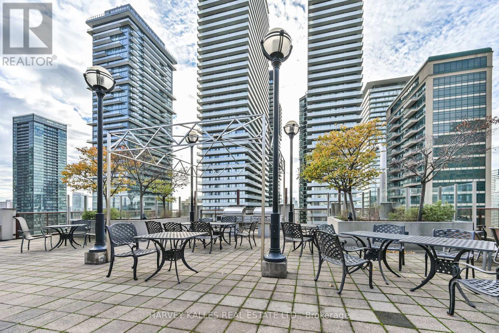 1704 - 85 Bloor Street E, Toronto, Ontario  M4W 3Y1 - Photo 19 - C12871616