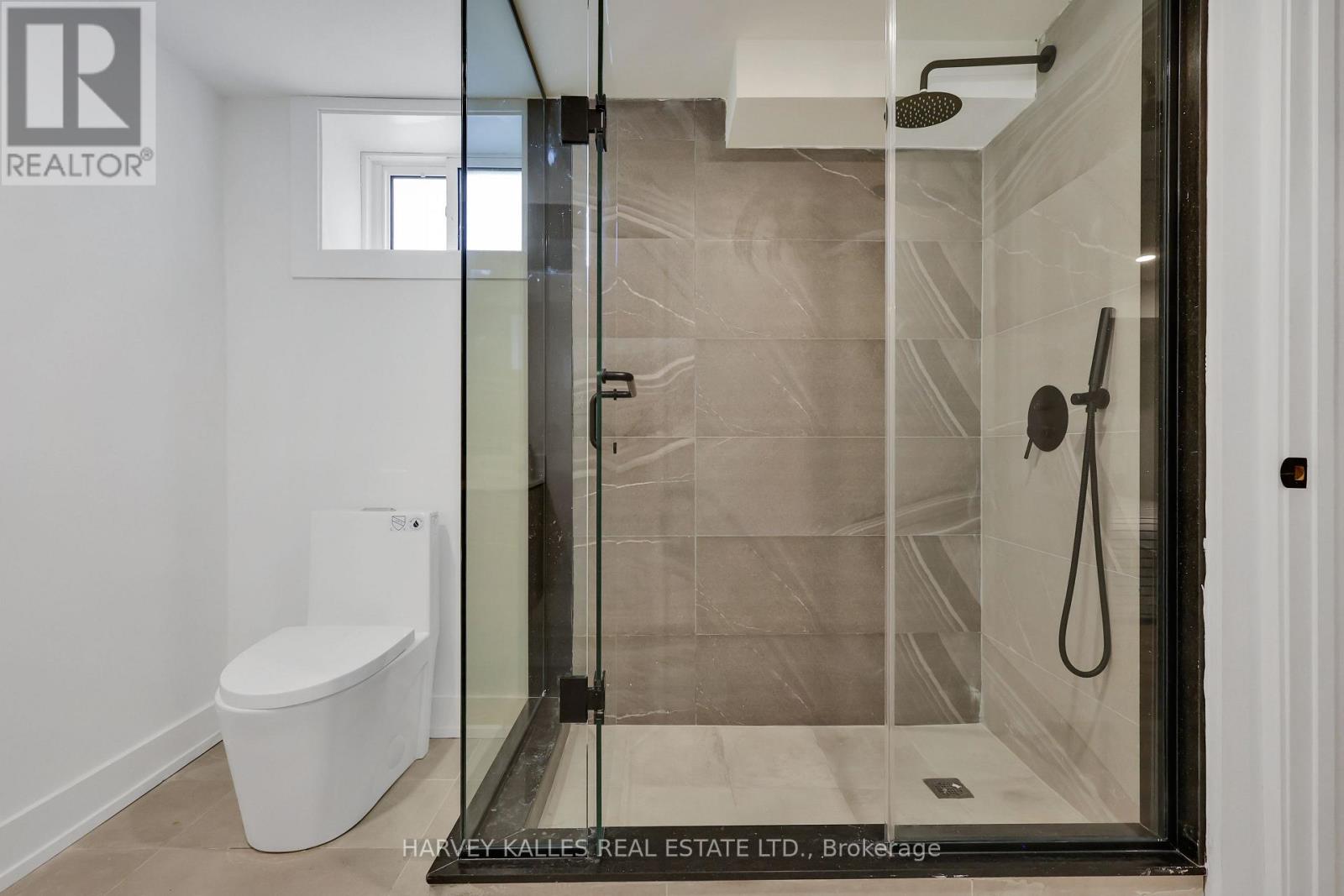 207 Sutherland Drive, Toronto, Ontario  M4G 1J1 - Photo 40 - C12872010