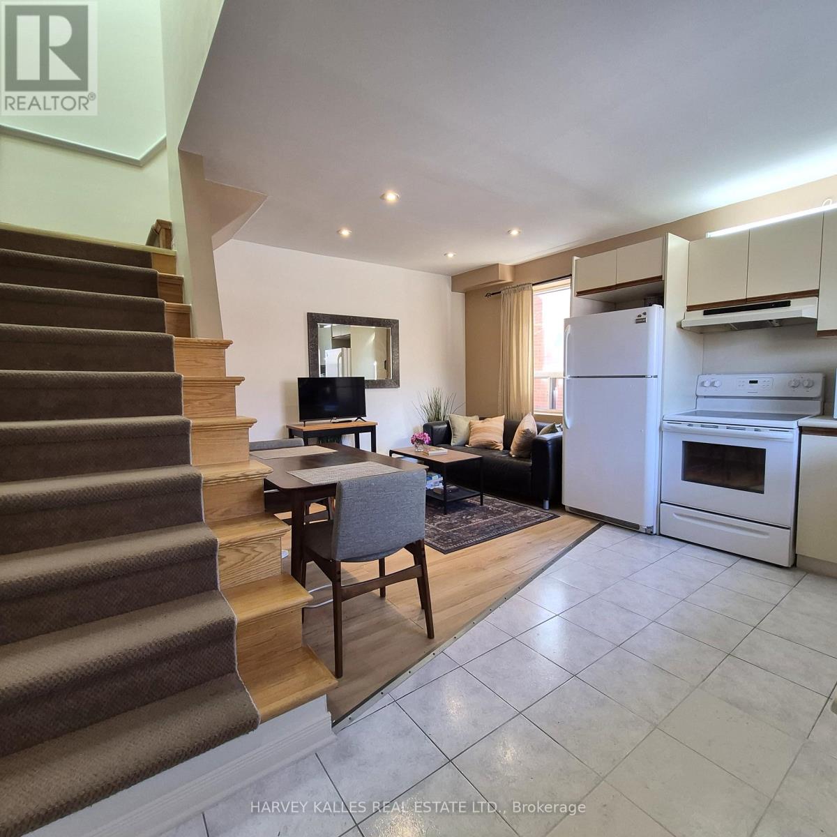 1 - 127 Summerhill Avenue, Toronto, Ontario  M4T 1B1 - Photo 3 - C12872428