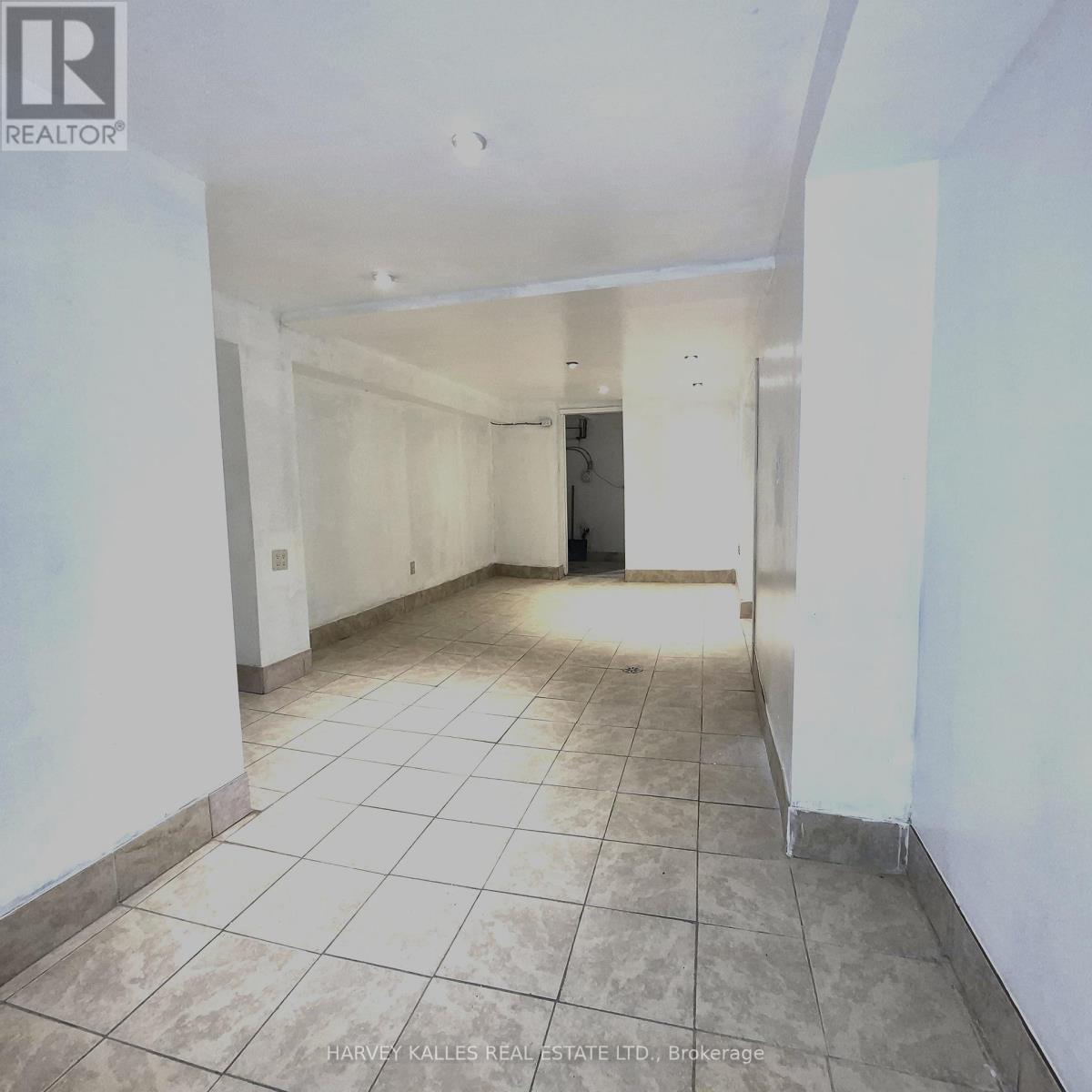 1175 Victoria Park Avenue, Toronto, Ontario  M4B 2K5 - Photo 16 - E12872486