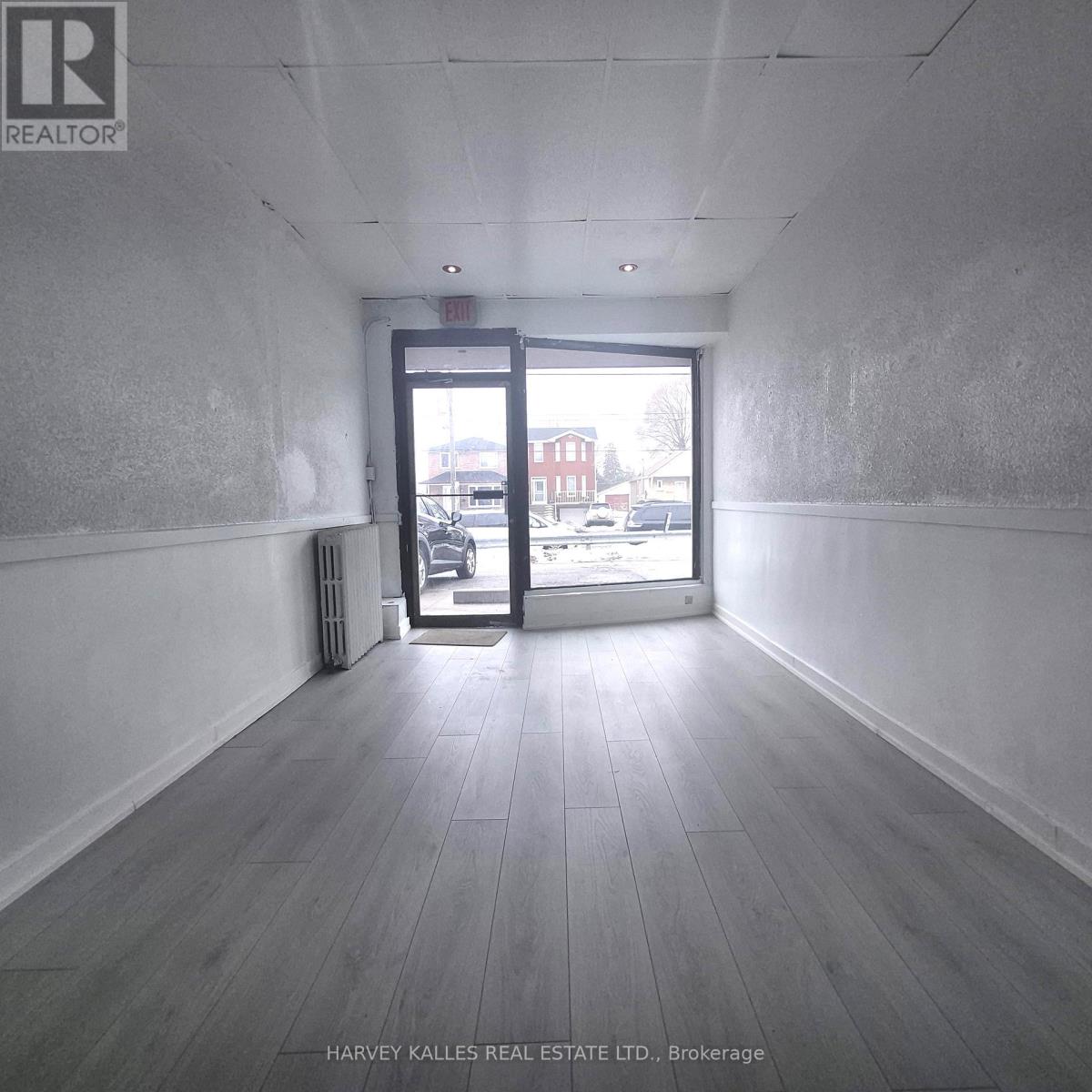 1175 Victoria Park Avenue, Toronto, Ontario  M4B 2K5 - Photo 5 - E12872486