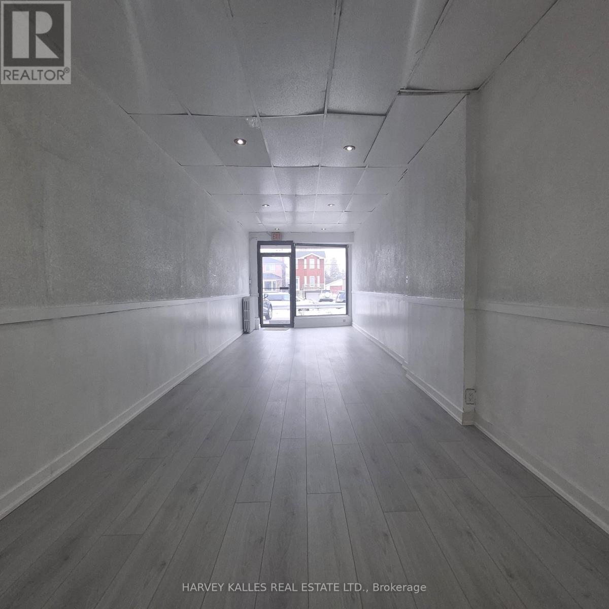 1175 Victoria Park Avenue, Toronto, Ontario  M4B 2K5 - Photo 7 - E12872486