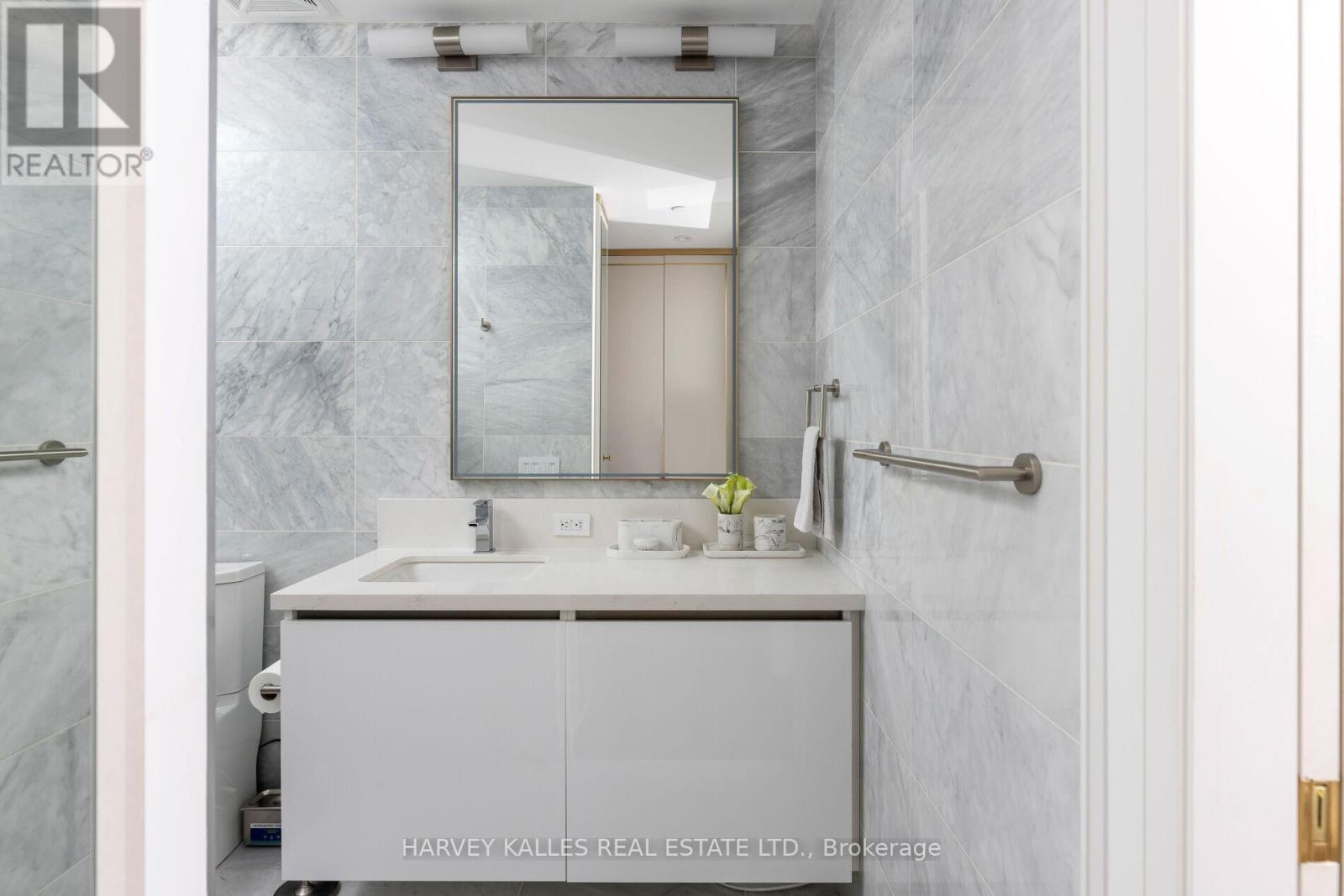 805 - 151 Avenue Road, Toronto, Ontario  M5R 2H7 - Photo 29 - C12873218