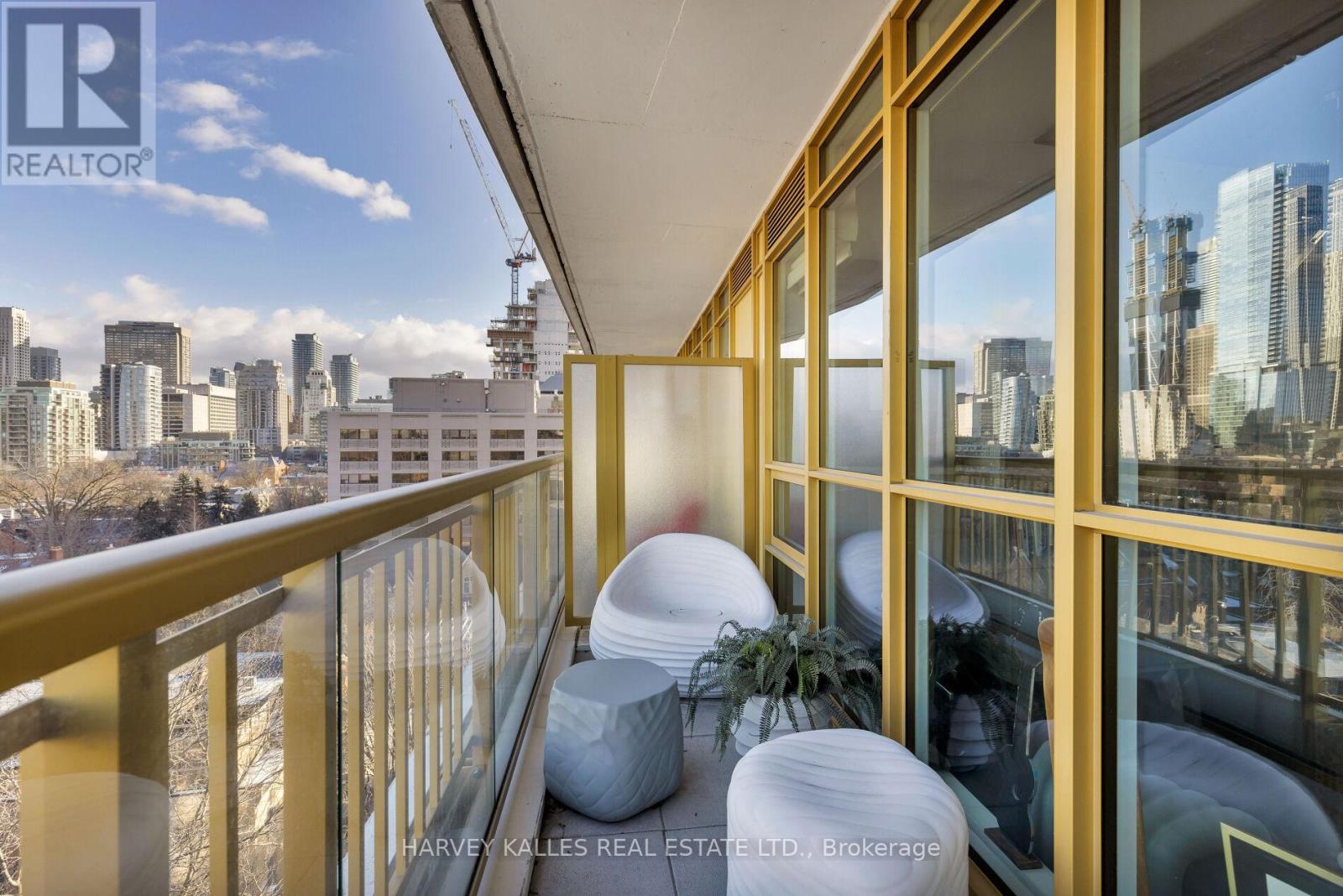 805 - 151 Avenue Road, Toronto, Ontario  M5R 2H7 - Photo 16 - C12873544