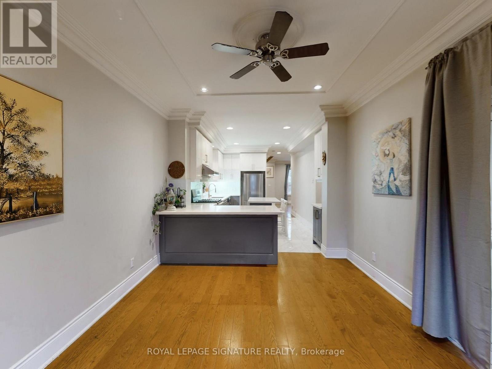 73 Buttonwood Avenue, Toronto, Ontario  M6M 2H9 - Photo 10 - W12875086