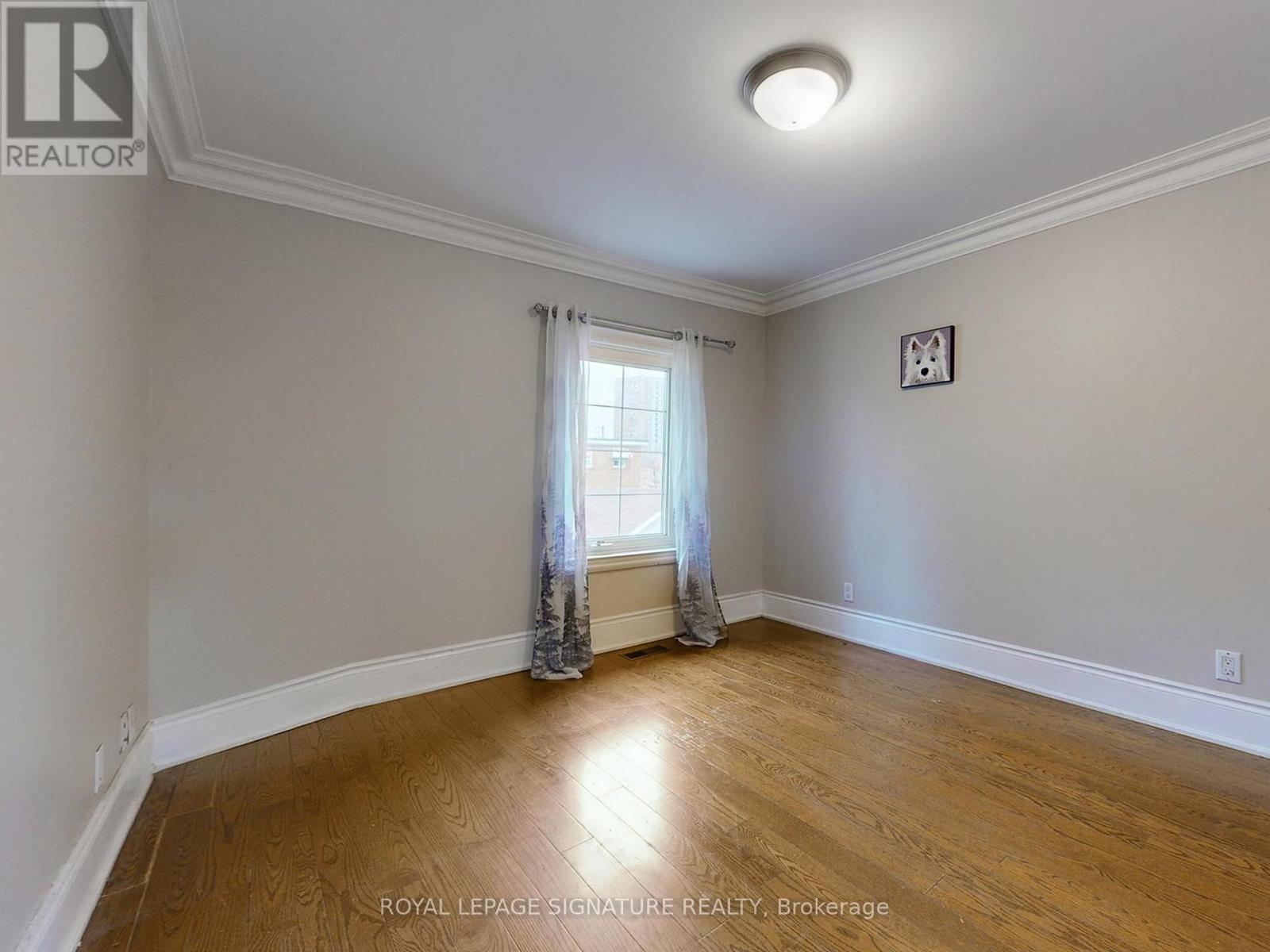 73 Buttonwood Avenue, Toronto, Ontario  M6M 2H9 - Photo 22 - W12875086