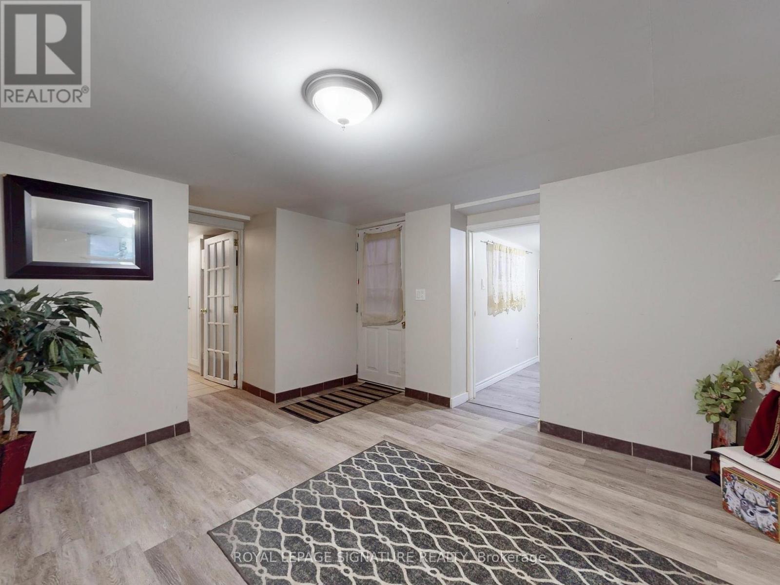 73 Buttonwood Avenue, Toronto, Ontario  M6M 2H9 - Photo 36 - W12875086