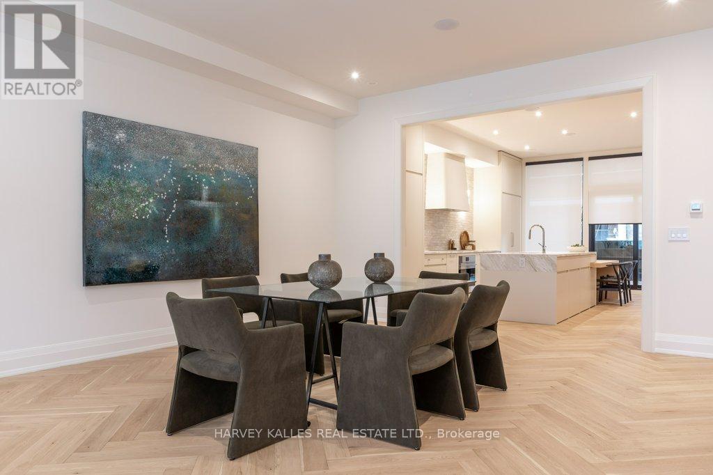 36 Evergreen Gardens, Toronto, Ontario  M4G 1C5 - Photo 16 - C12875206