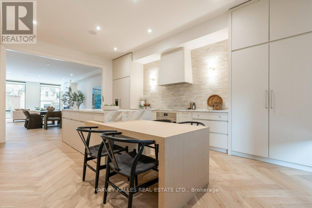 36 Evergreen Gardens, Toronto, Ontario  M4G 1C5 - Photo 21 - C12875206