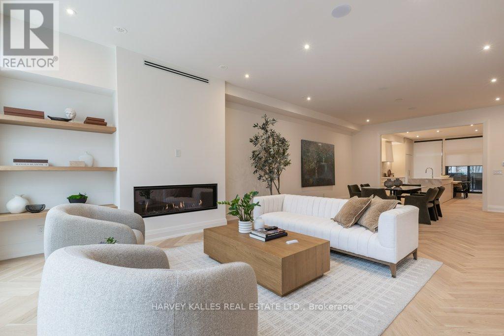 36 Evergreen Gardens, Toronto, Ontario  M4G 1C5 - Photo 27 - C12875206