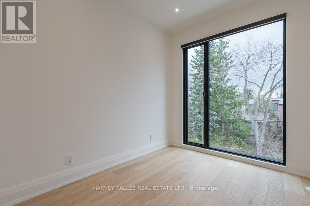 36 Evergreen Gardens, Toronto, Ontario  M4G 1C5 - Photo 32 - C12875206