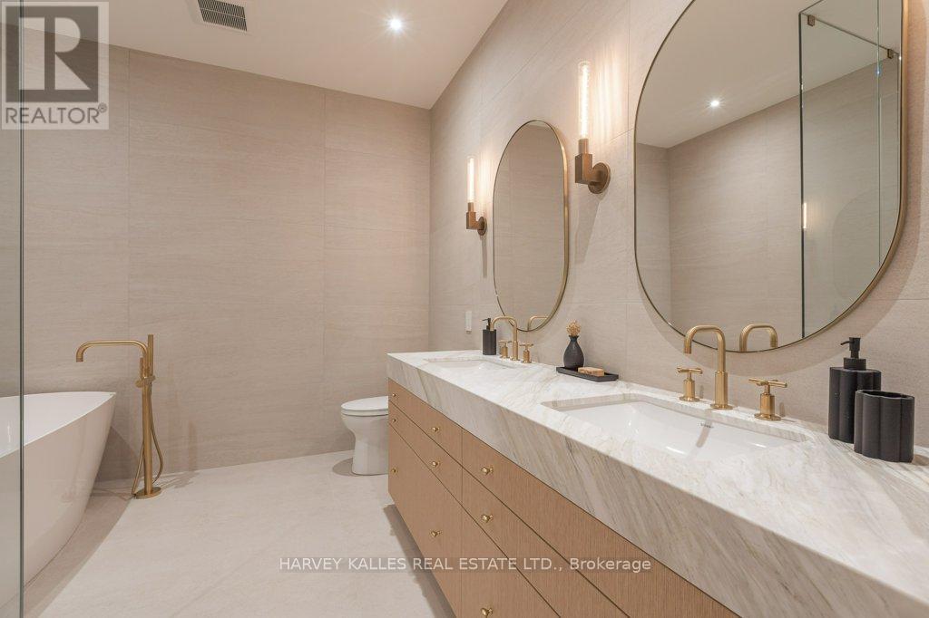 36 Evergreen Gardens, Toronto, Ontario  M4G 1C5 - Photo 34 - C12875206