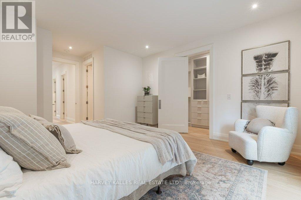 36 Evergreen Gardens, Toronto, Ontario  M4G 1C5 - Photo 38 - C12875206