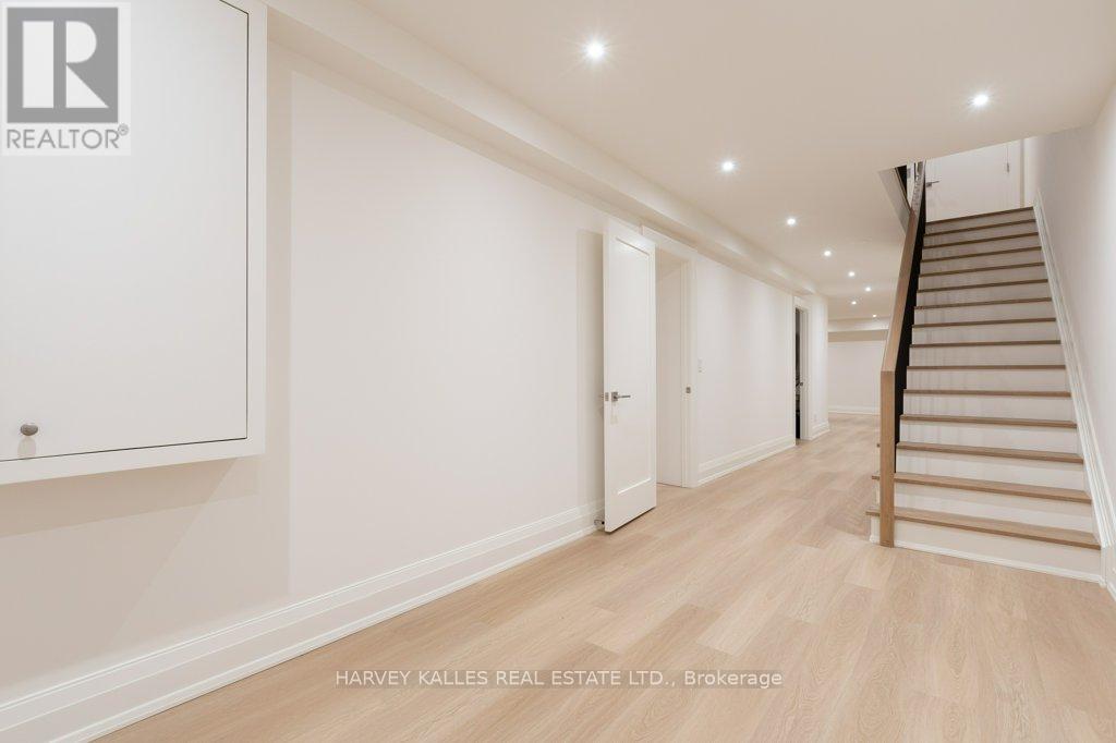 36 Evergreen Gardens, Toronto, Ontario  M4G 1C5 - Photo 45 - C12875206