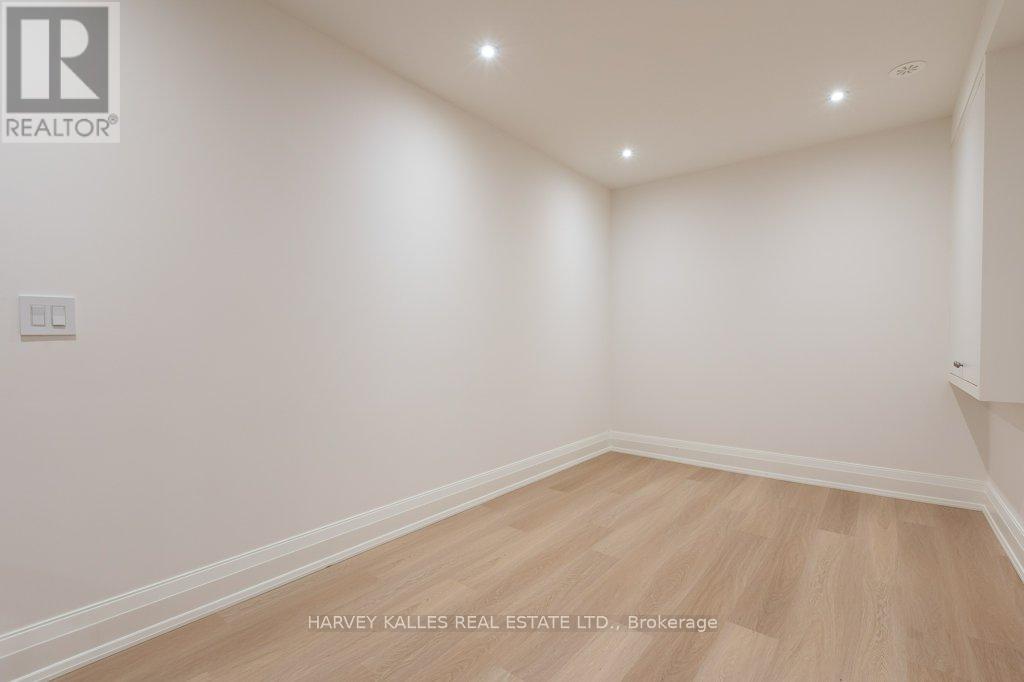 36 Evergreen Gardens, Toronto, Ontario  M4G 1C5 - Photo 46 - C12875206