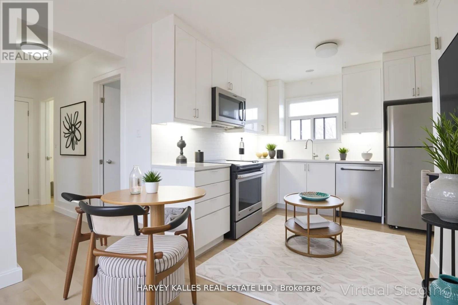 8 - 4 Benson Avenue, Mississauga, Ontario  L5H 2P2 - Photo 4 - W12875922