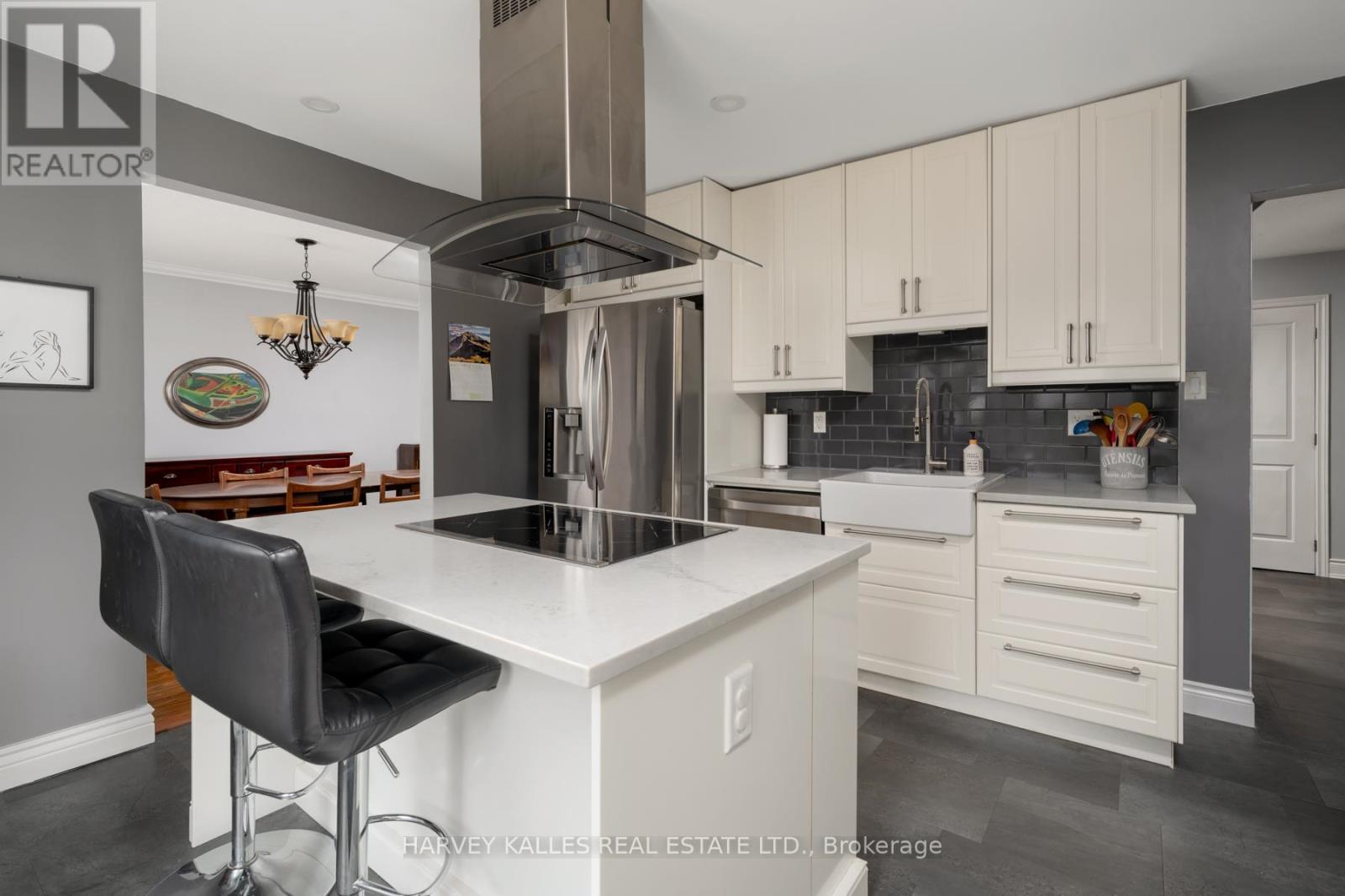 9 Manning Crescent, Newmarket, Ontario  L3Y 6H3 - Photo 18 - N12876252