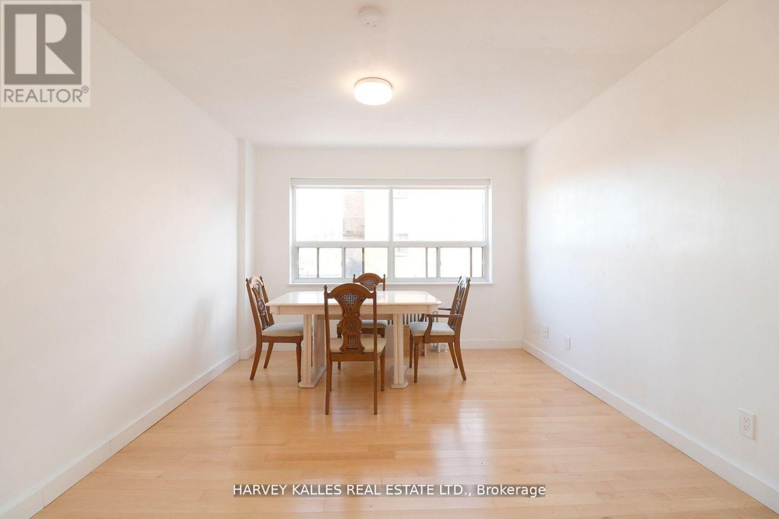 6 - 4 Benson Avenue, Mississauga, Ontario  L5H 2P2 - Photo 6 - W12876054