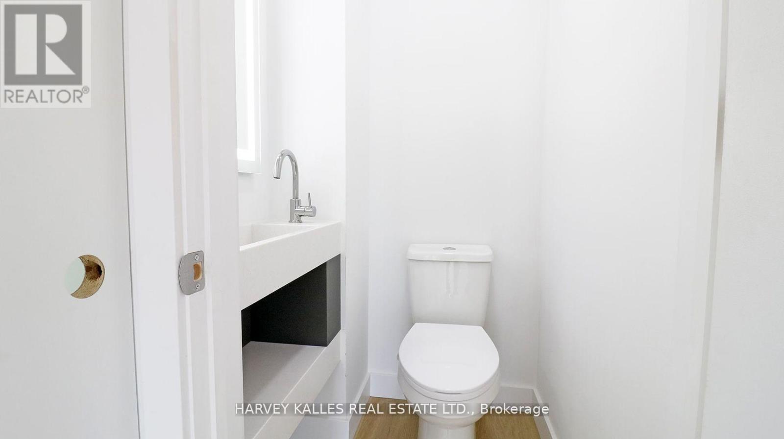 7 - 23 Cannon Road, Toronto, Ontario  M8Y 1R8 - Photo 6 - W12877250