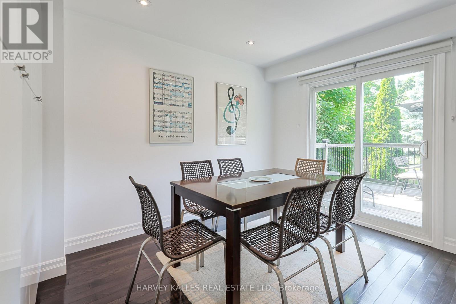 1050 Lindsay Drive, Oakville, Ontario  L6M 3B5 - Photo 14 - W12877798