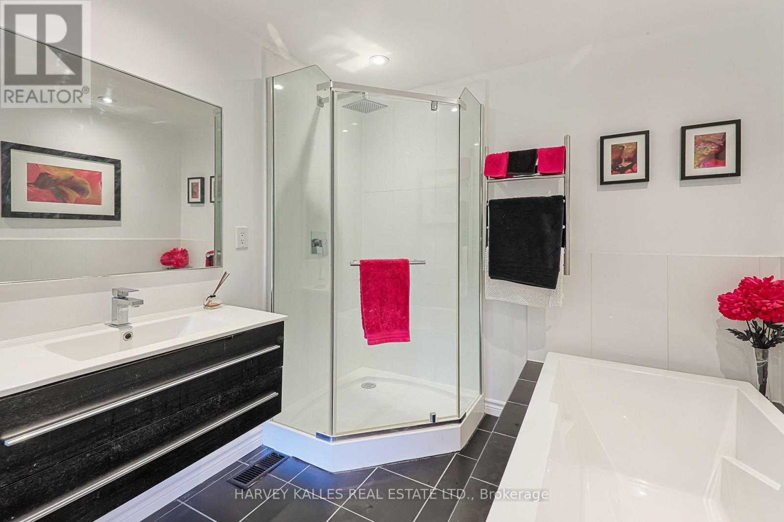 1050 Lindsay Drive, Oakville, Ontario  L6M 3B5 - Photo 24 - W12877798