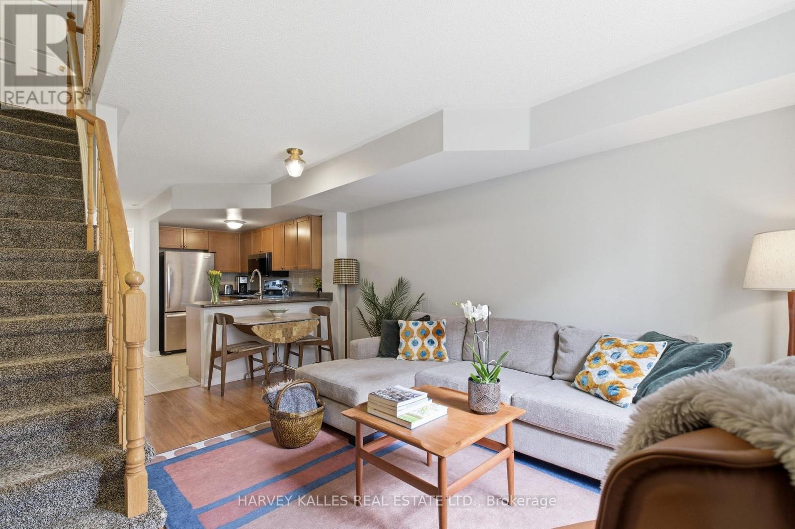 18 - 20 Turntable Crescent, Toronto, Ontario  M6H 4K9 - Photo 13 - W12878126