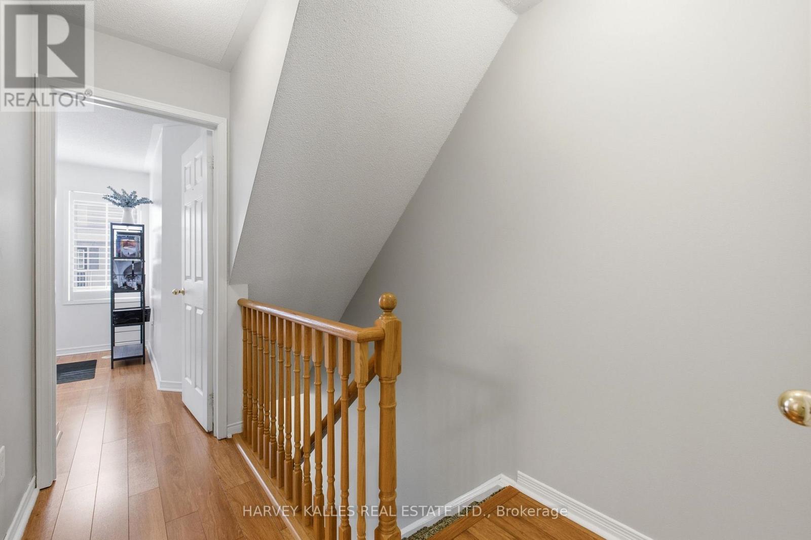 18 - 20 Turntable Crescent, Toronto, Ontario  M6H 4K9 - Photo 16 - W12878126