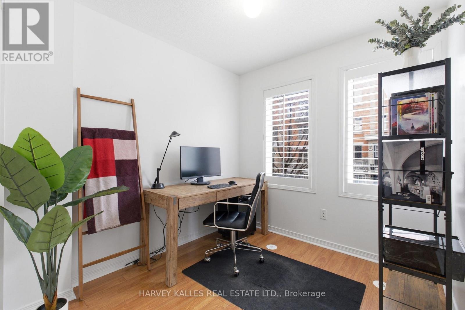 18 - 20 Turntable Crescent, Toronto, Ontario  M6H 4K9 - Photo 17 - W12878126