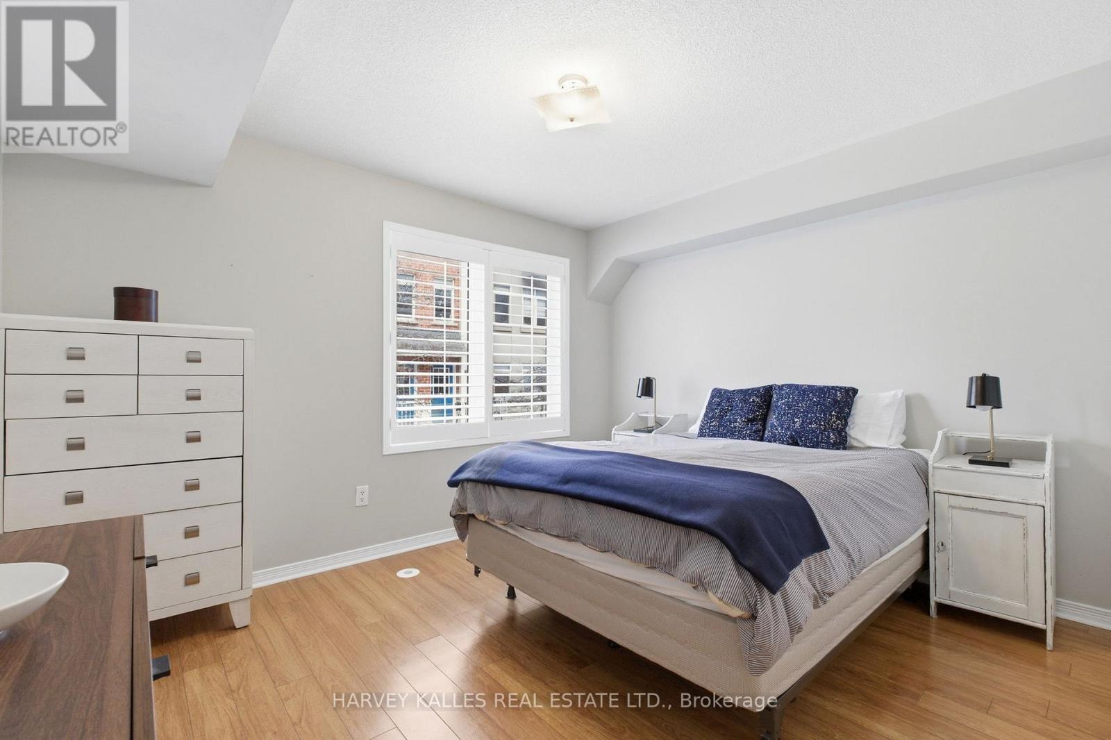 18 - 20 Turntable Crescent, Toronto, Ontario  M6H 4K9 - Photo 19 - W12878126