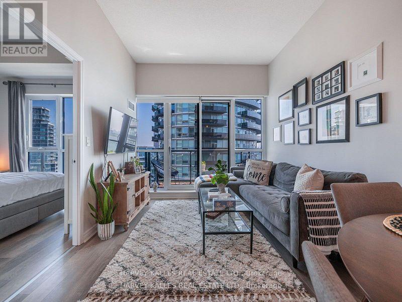 1710 - 39 Annie Craig Drive, Toronto, Ontario  M8V 0A3 - Photo 11 - W12878444