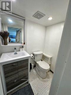 Lower - 115 Northcliffe Boulevard, Toronto, Ontario  M6E 3K5 - Photo 8 - C12881224