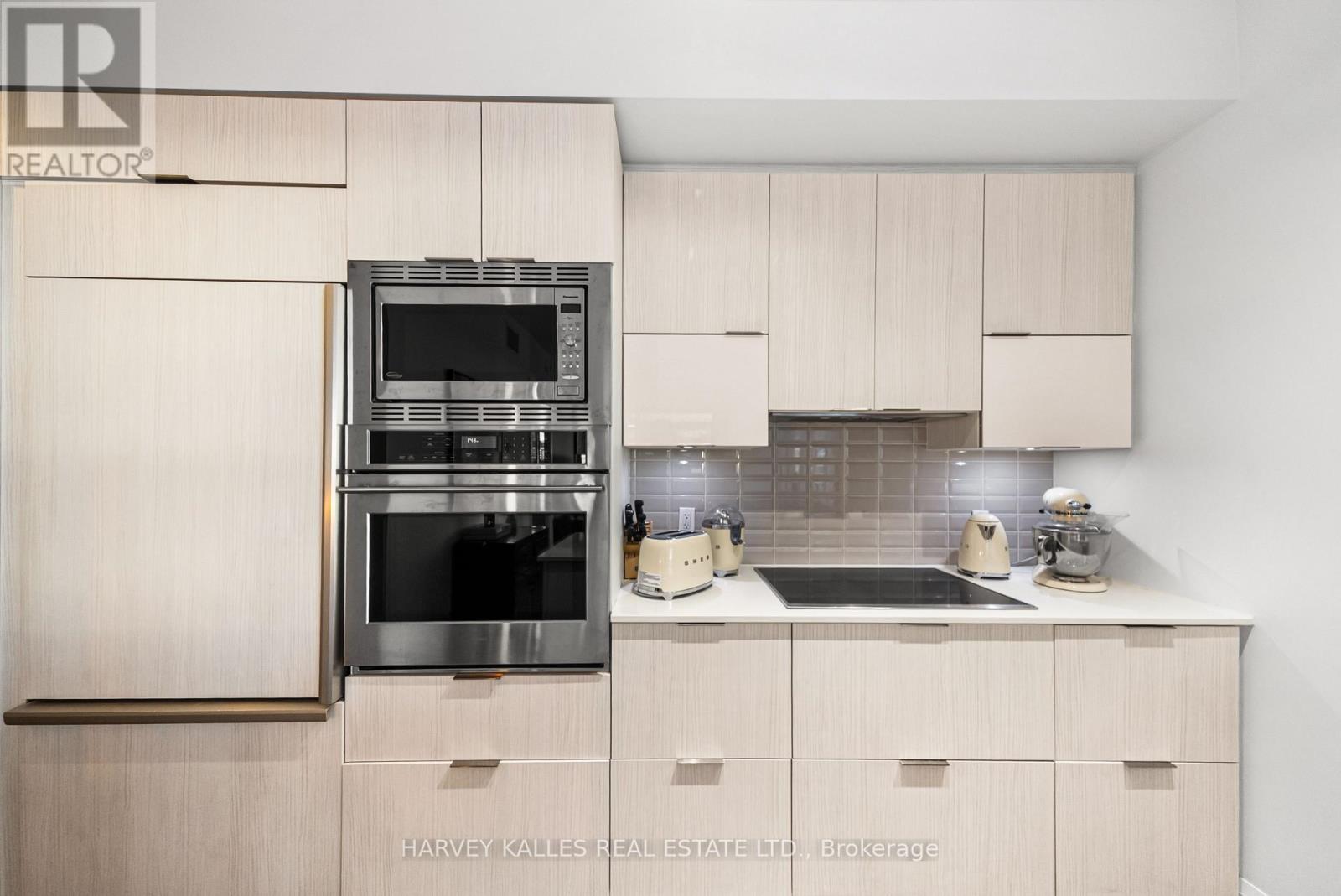 2703 - 56 Annie Craig Drive, Toronto, Ontario  M8V 0C8 - Photo 11 - W12881232