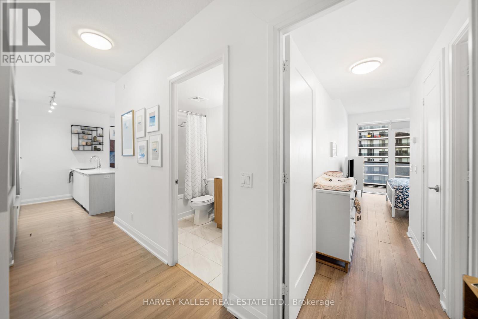 2703 - 56 Annie Craig Drive, Toronto, Ontario  M8V 0C8 - Photo 17 - W12881232