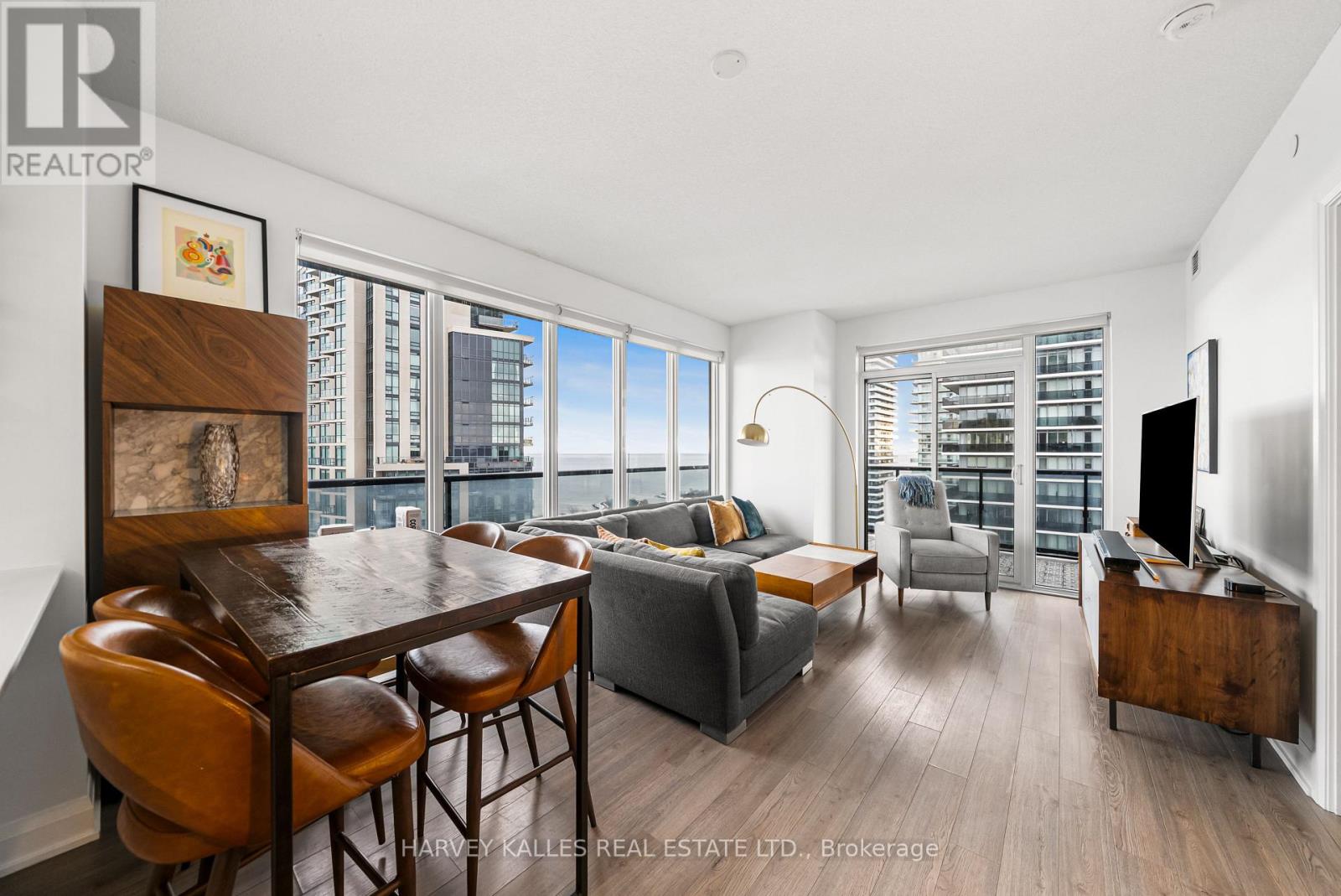 2703 - 56 Annie Craig Drive, Toronto, Ontario  M8V 0C8 - Photo 4 - W12881232