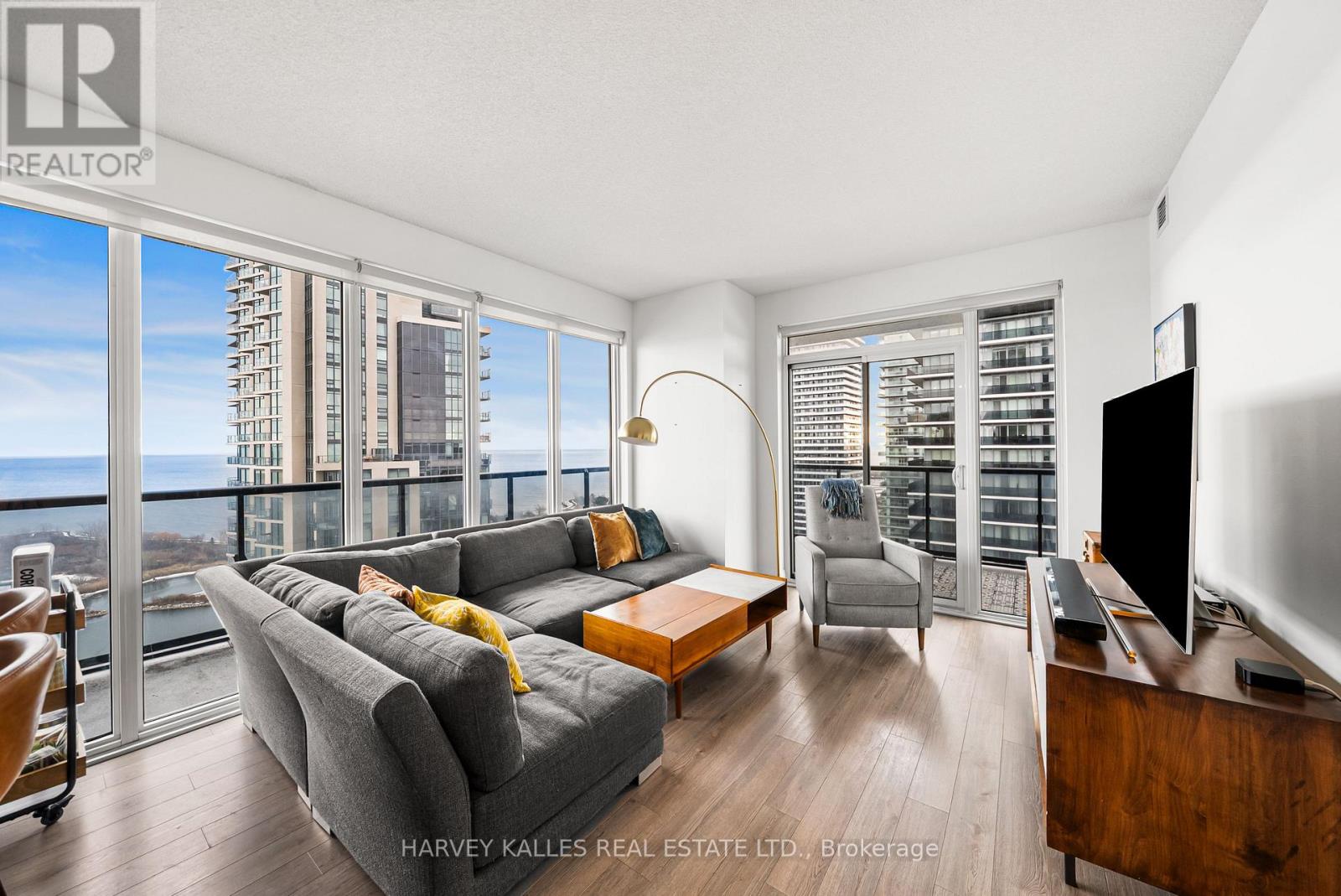 2703 - 56 Annie Craig Drive, Toronto, Ontario  M8V 0C8 - Photo 5 - W12881232