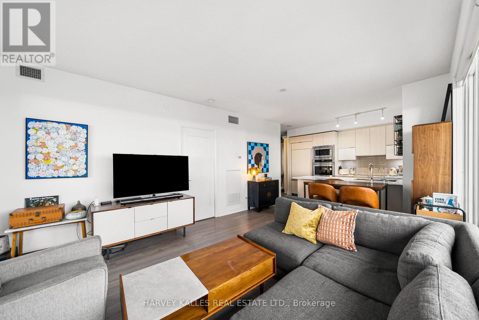 2703 - 56 Annie Craig Drive, Toronto, Ontario  M8V 0C8 - Photo 7 - W12881232